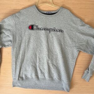 Champion Reverse Weave Crewneck Sweatshirt grey with a script logo mens xl